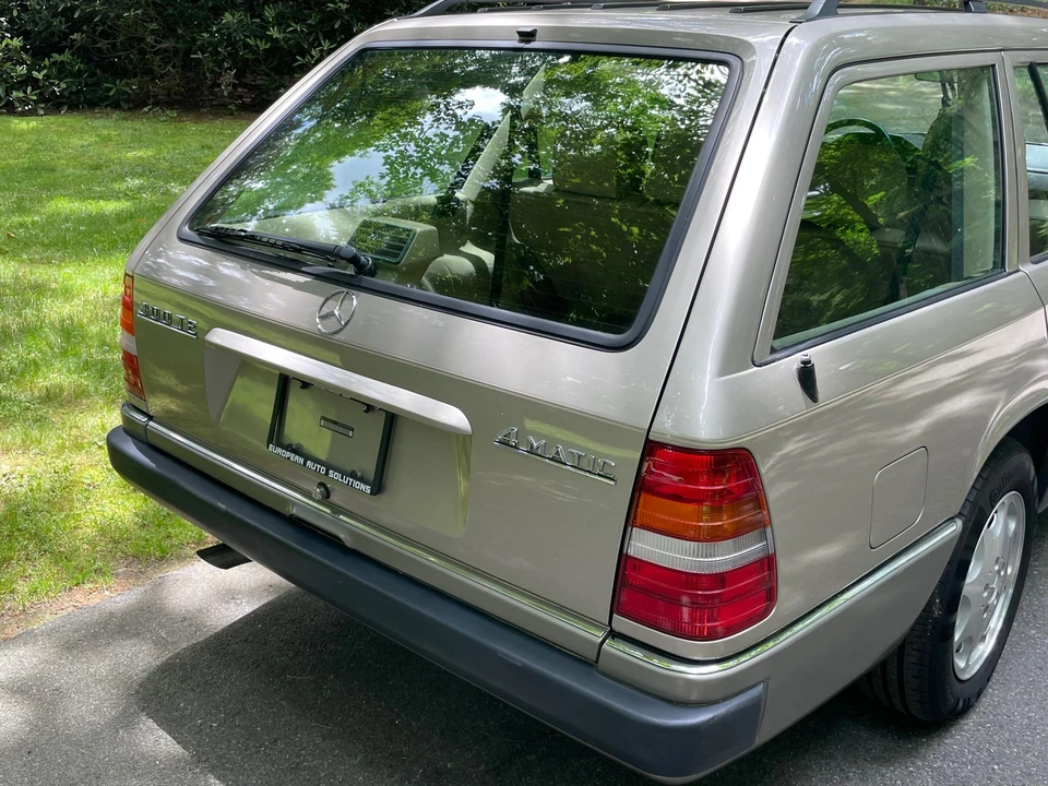 1992 Mercedes-Benz W124 E-Class - Image 22 of 31