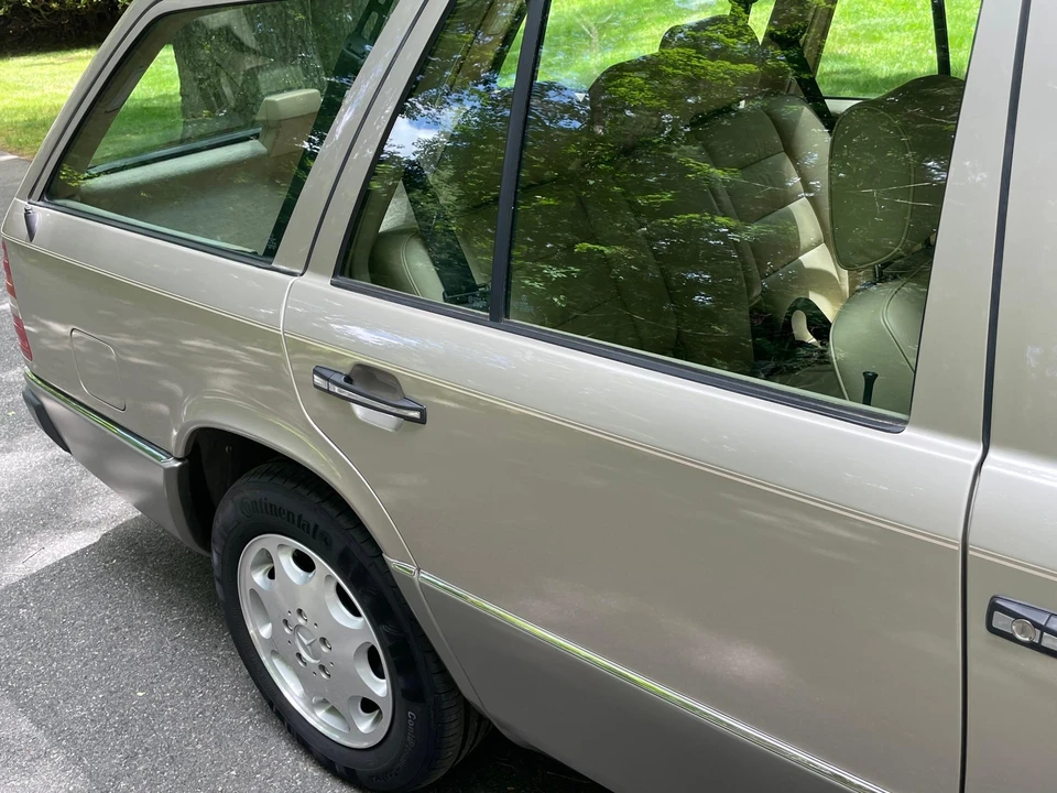 1992 Mercedes-Benz W124 E-Class - Image 23 of 31