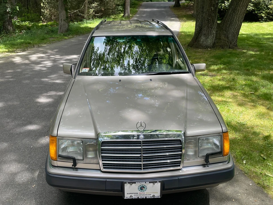 1992 Mercedes-Benz W124 E-Class - Image 18 of 31
