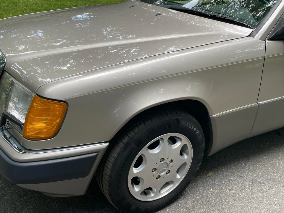 1992 Mercedes-Benz W124 E-Class - Image 19 of 31