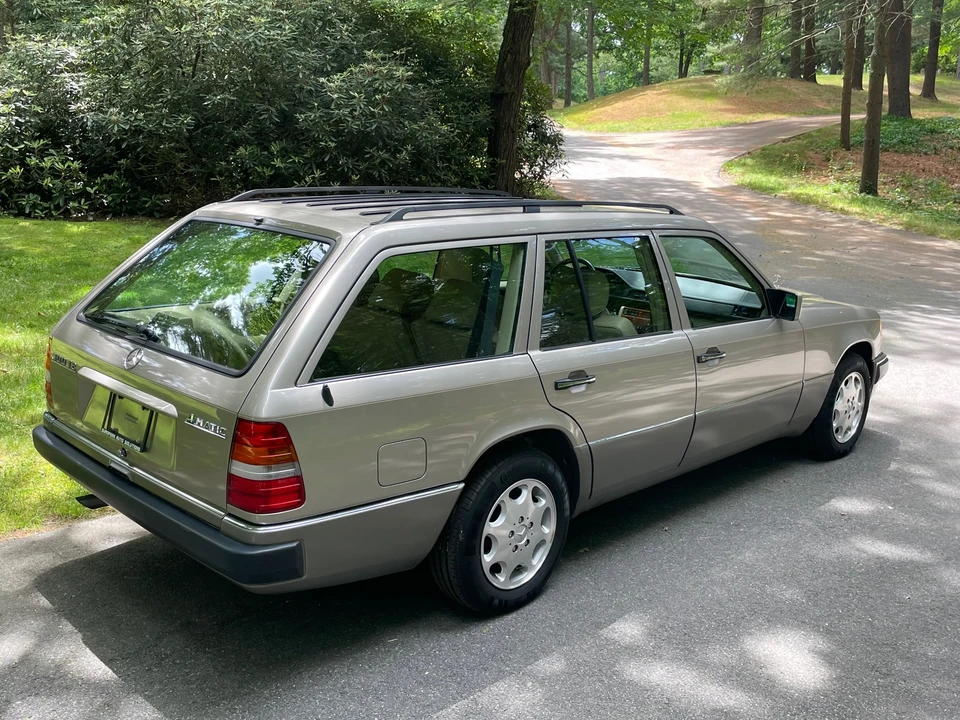 1992 Mercedes-Benz W124 E-Class - Image 6 of 31