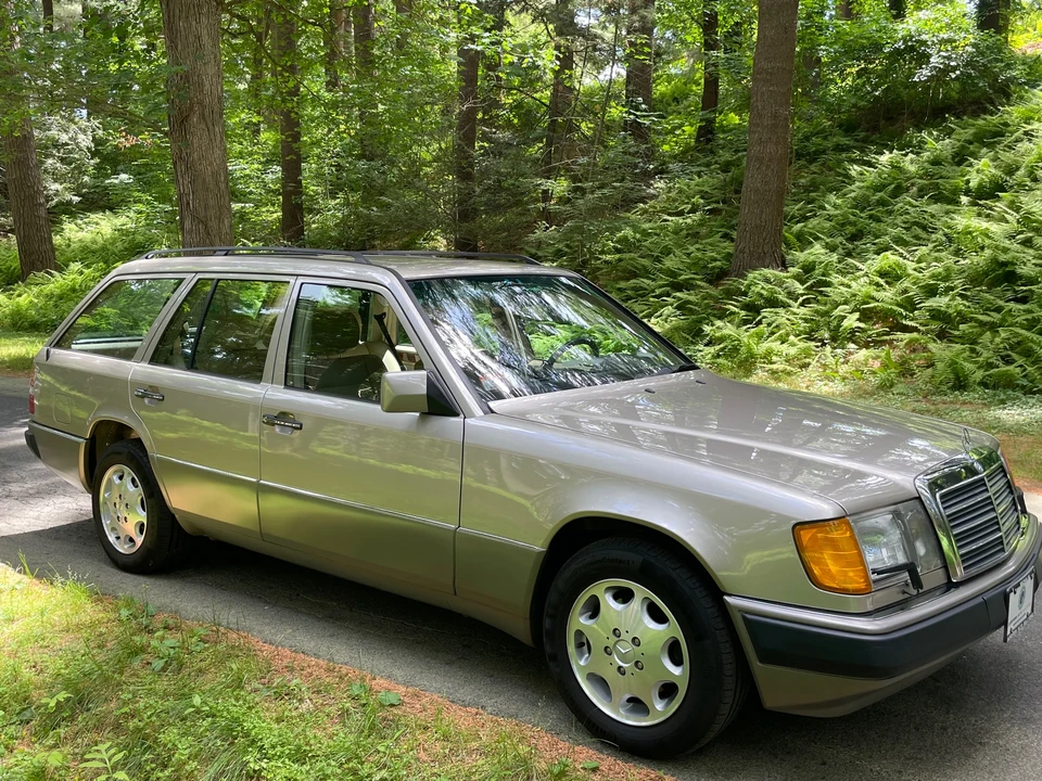 1992 Mercedes-Benz W124 E-Class - Image 3 of 31