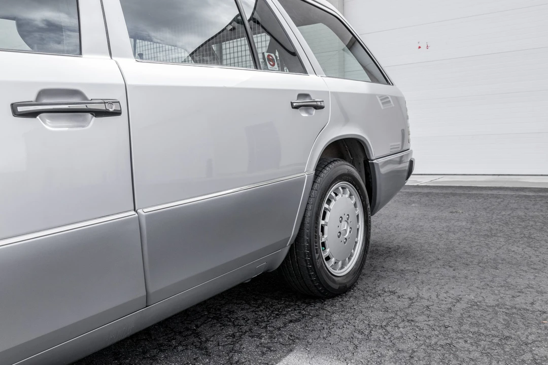 1992 Mercedes-Benz W124 E-Class - Image 22 of 31
