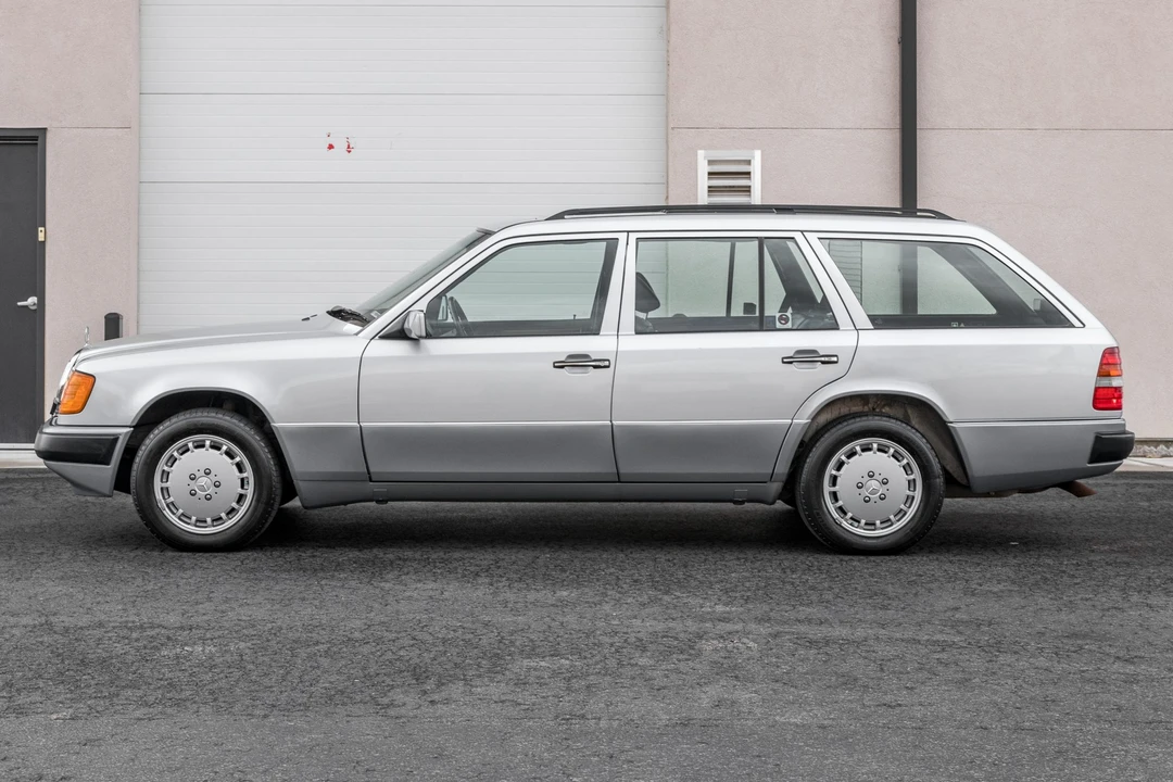 1992 Mercedes-Benz W124 E-Class - Image 3 of 31