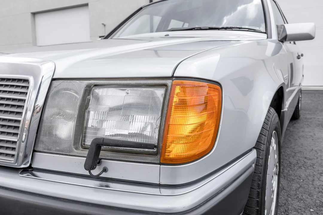 1992 Mercedes-Benz W124 E-Class - Image 15 of 31