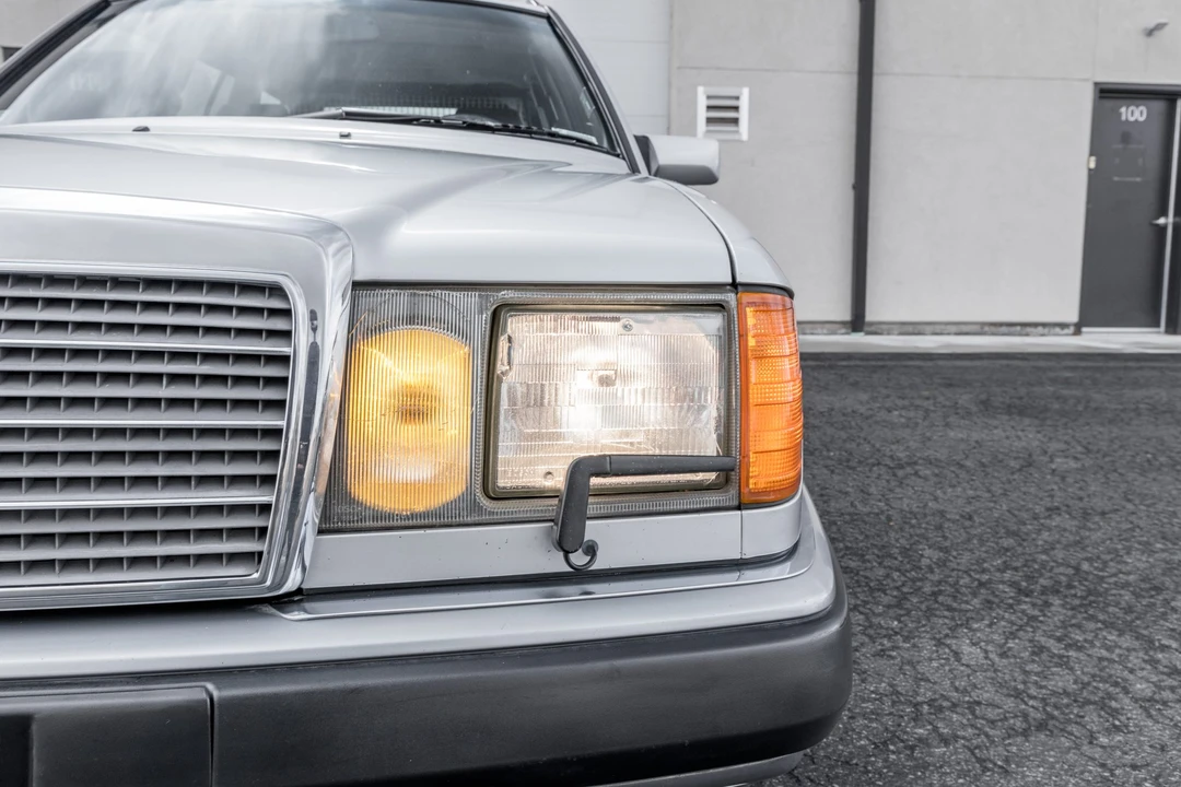 1992 Mercedes-Benz W124 E-Class - Image 13 of 31