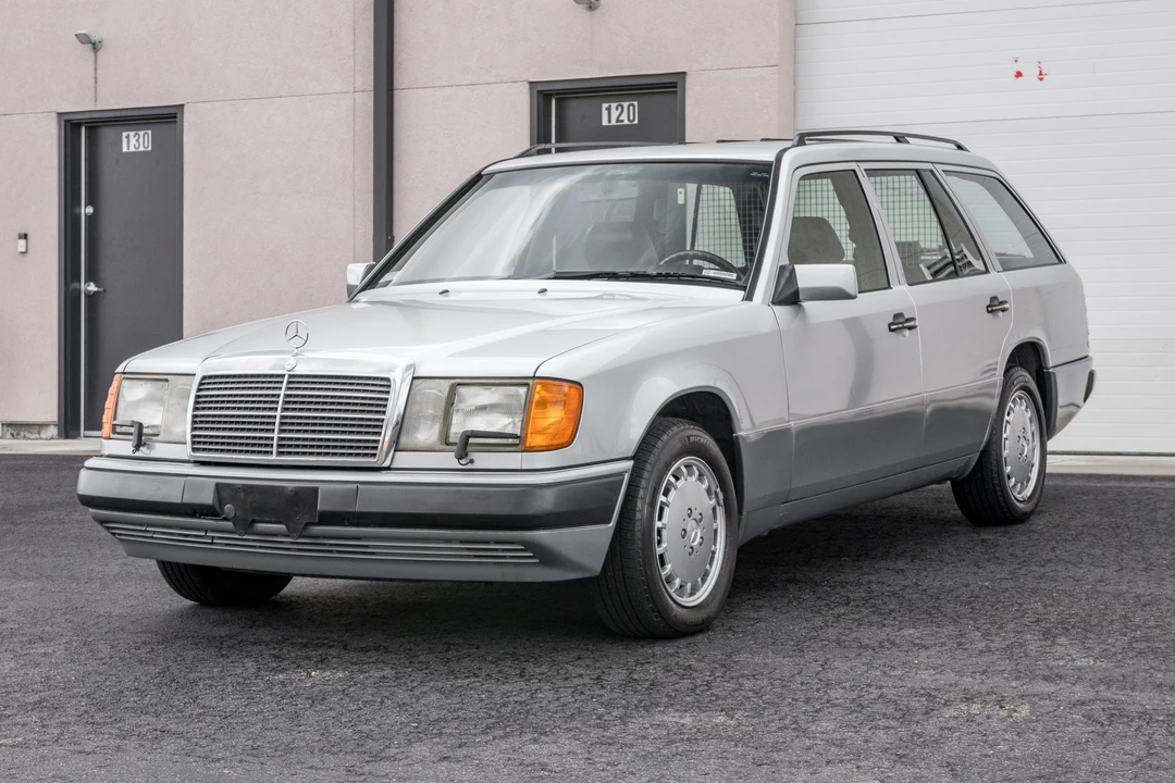 1992 Mercedes-Benz W124 E-Class - Image 2 of 31