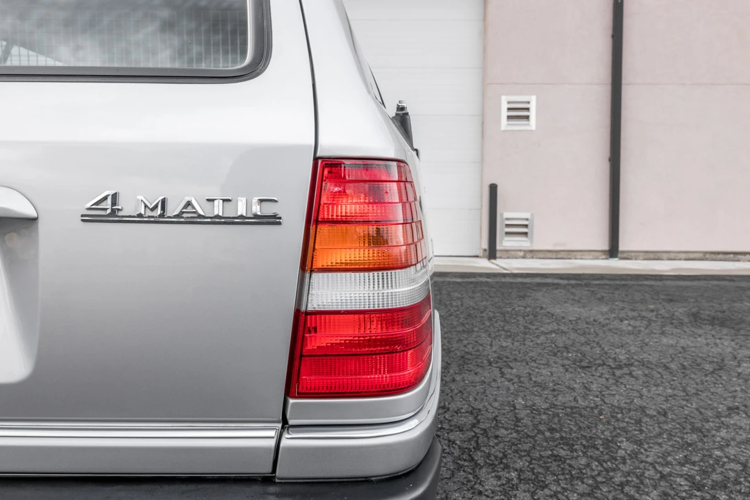 1992 Mercedes-Benz W124 E-Class - Image 20 of 31