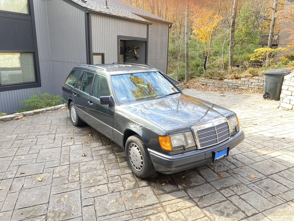1992 Mercedes-Benz W124 E-Class - Image 23 of 31