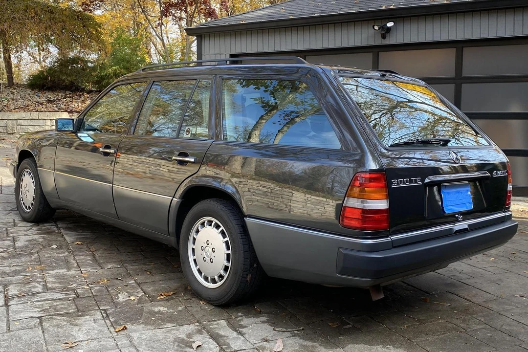 1992 Mercedes-Benz W124 E-Class - Image 4 of 31