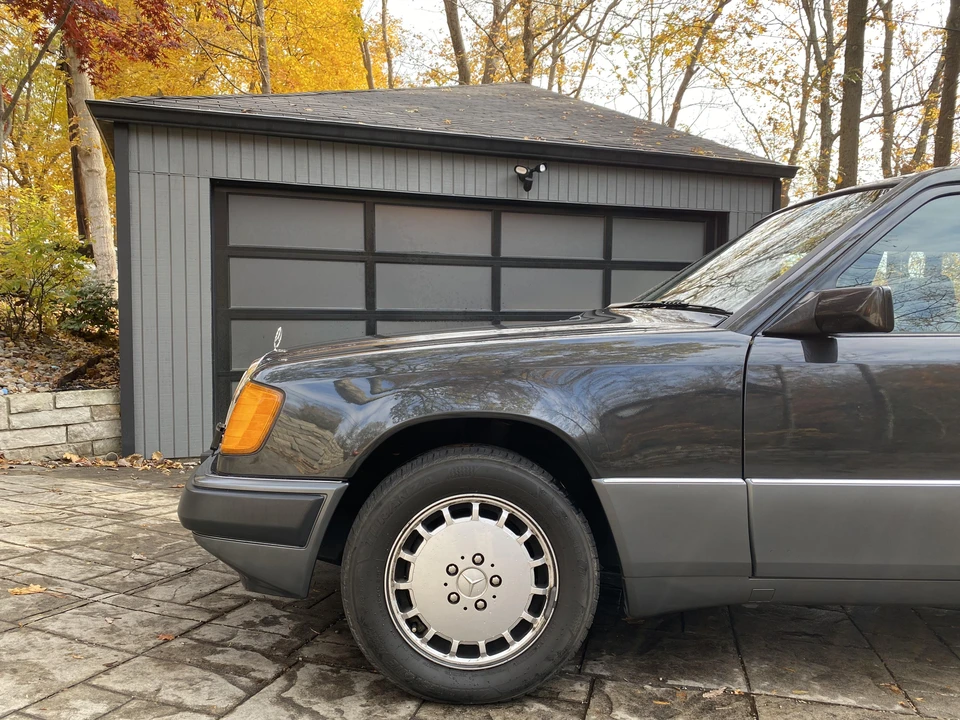 1992 Mercedes-Benz W124 E-Class - Image 27 of 31