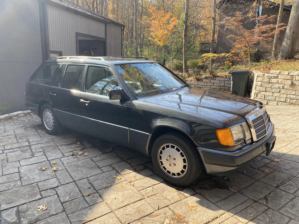 1992 Mercedes-Benz W124 E-Class - Image 21 of 31