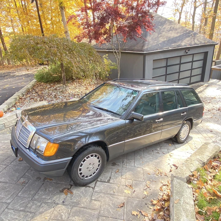 1992 Mercedes-Benz W124 E-Class - Image 10 of 31