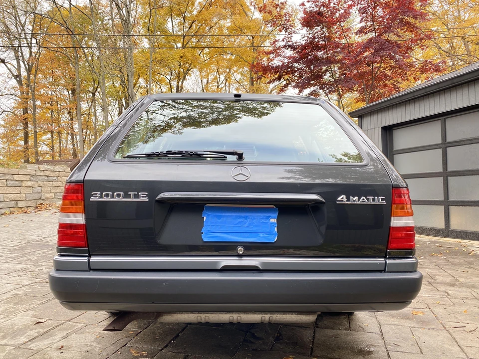 1992 Mercedes-Benz W124 E-Class - Image 19 of 31