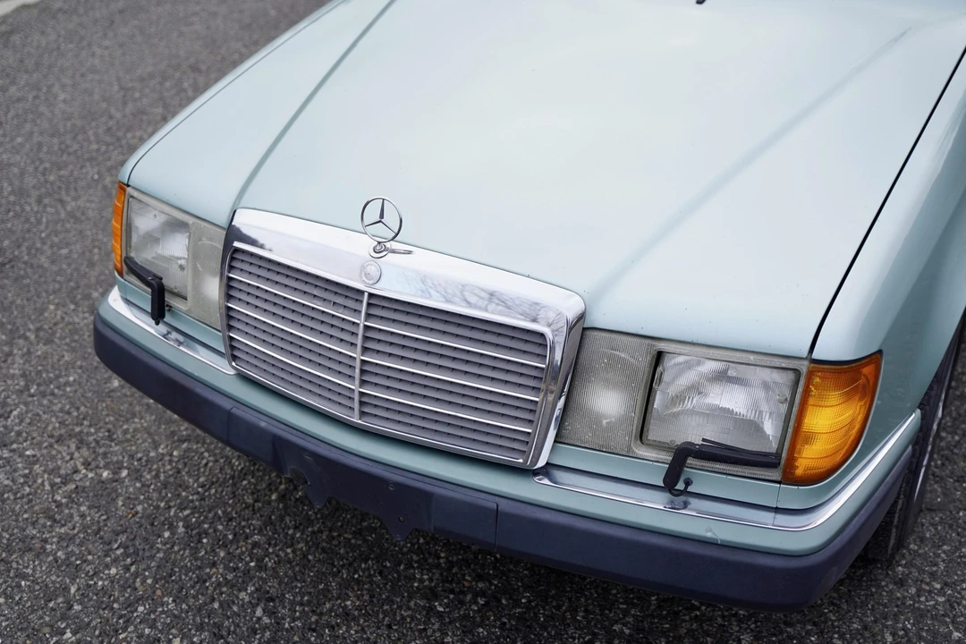 1992 Mercedes-Benz W124 E-Class - Image 18 of 31