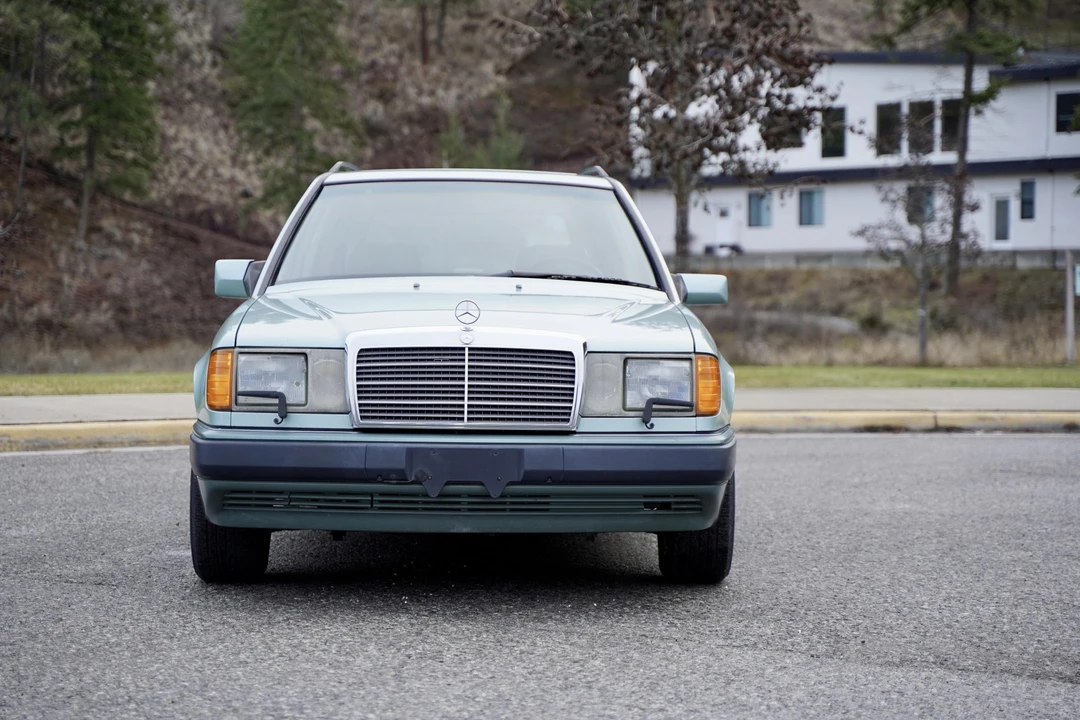 1992 Mercedes-Benz W124 E-Class - Image 4 of 31