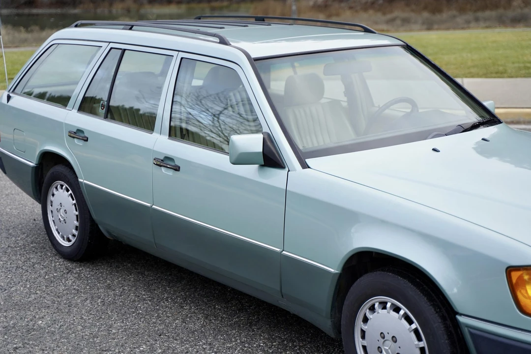 1992 Mercedes-Benz W124 E-Class - Image 26 of 31