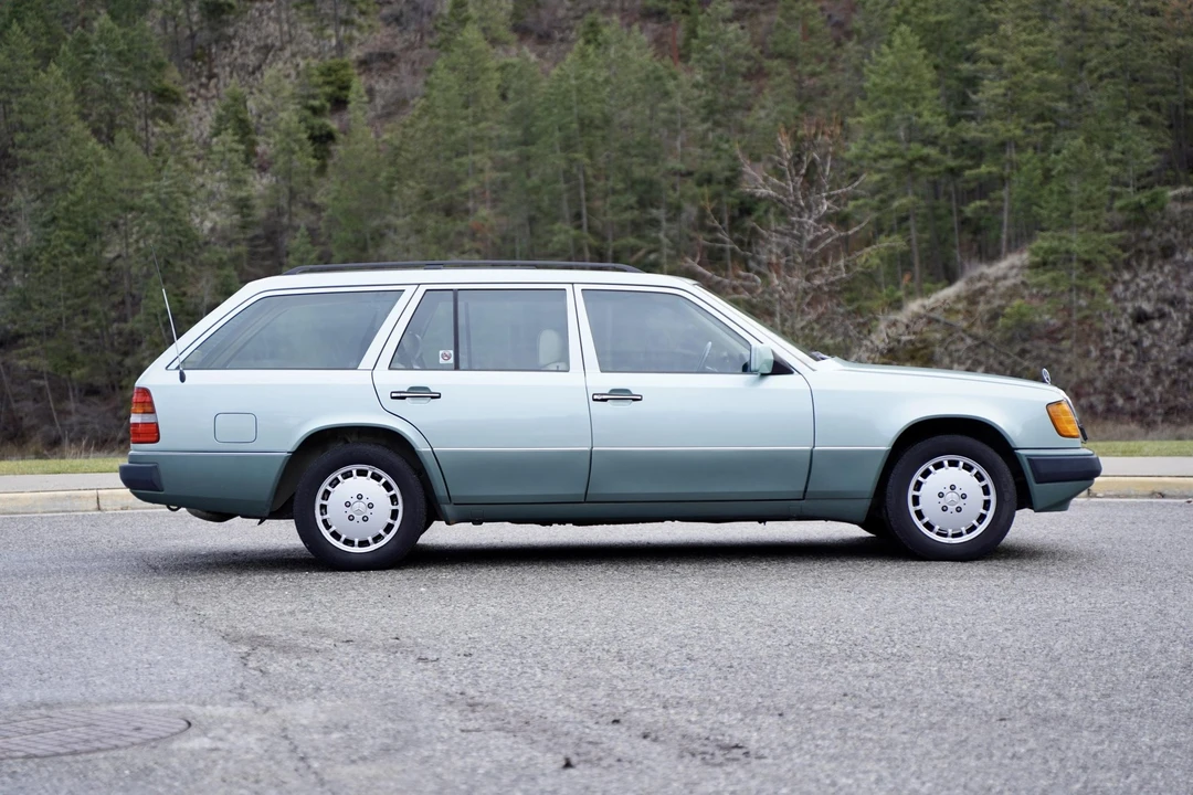 1992 Mercedes-Benz W124 E-Class - Image 7 of 31