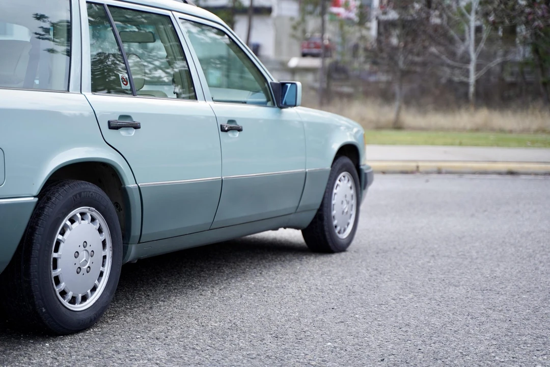 1992 Mercedes-Benz W124 E-Class - Image 24 of 31