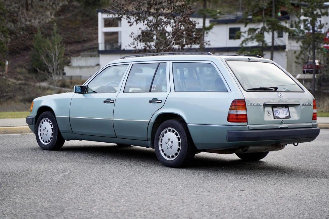 1992 Mercedes-Benz W124 E-Class - Image 13 of 31