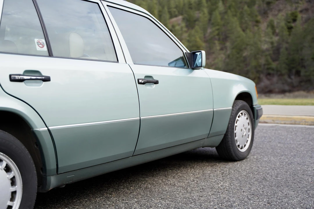 1992 Mercedes-Benz W124 E-Class - Image 23 of 31