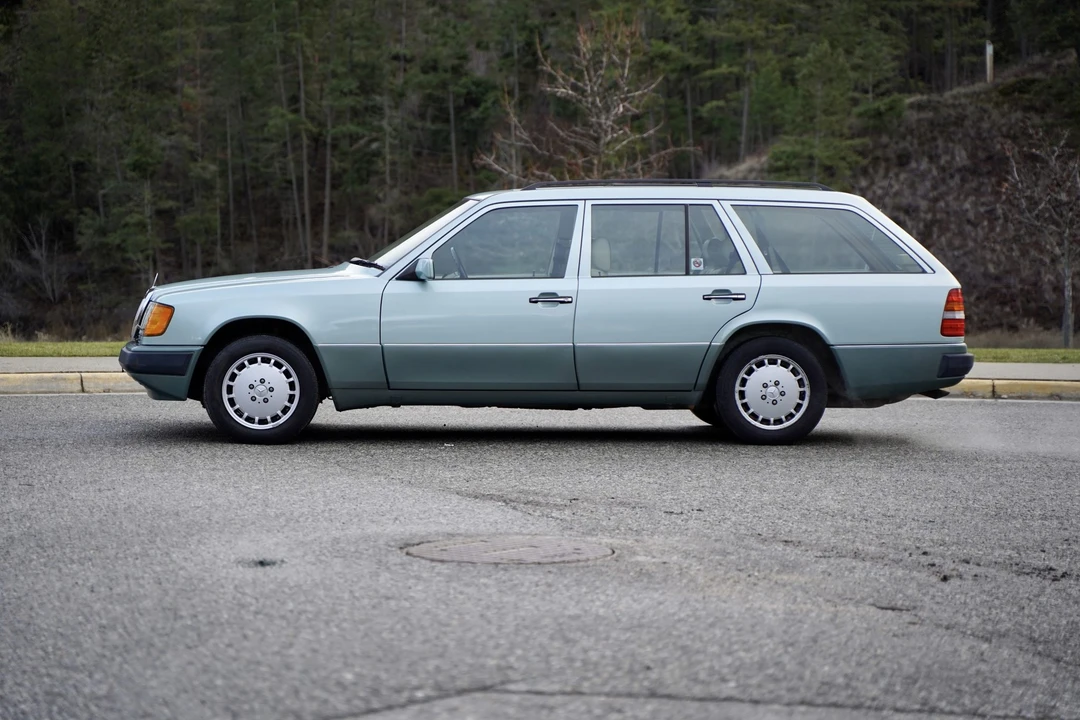 1992 Mercedes-Benz W124 E-Class - Image 14 of 31