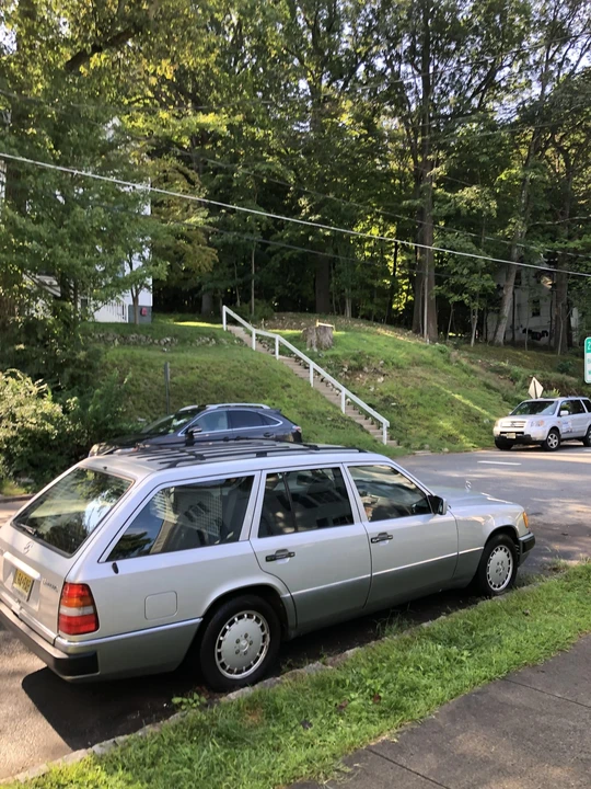1992 Mercedes-Benz W124 E-Class - Image 14 of 31