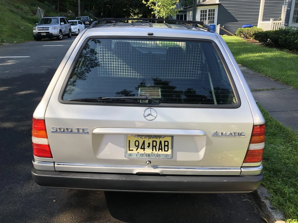 1992 Mercedes-Benz W124 E-Class - Image 11 of 31