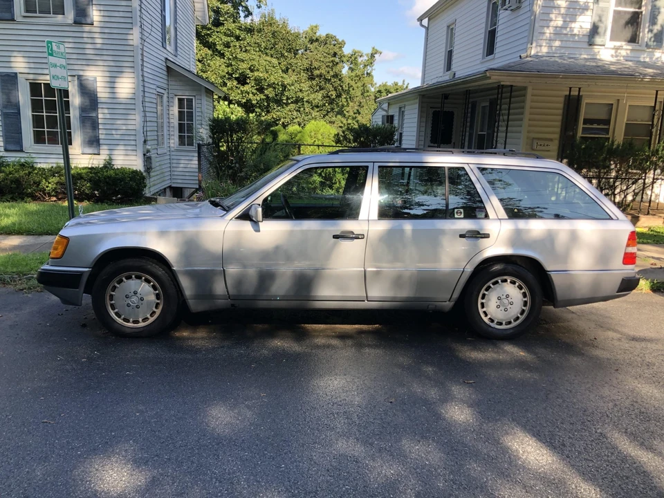 1992 Mercedes-Benz W124 E-Class - Image 6 of 31