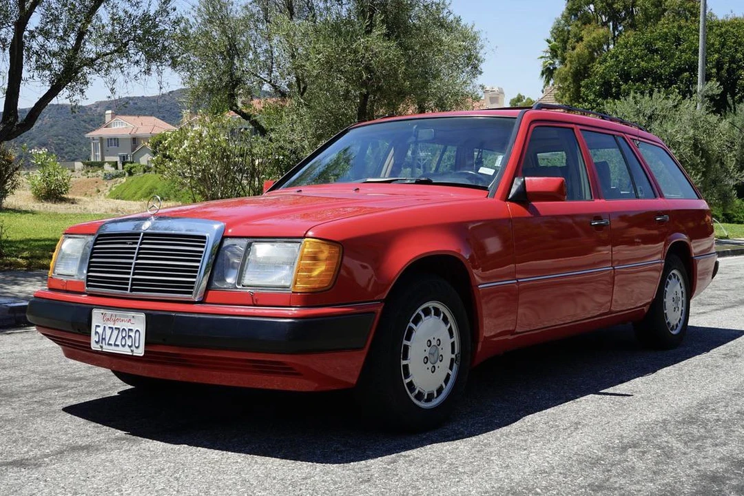 1992 Mercedes-Benz W124 E-Class - Image 2 of 4