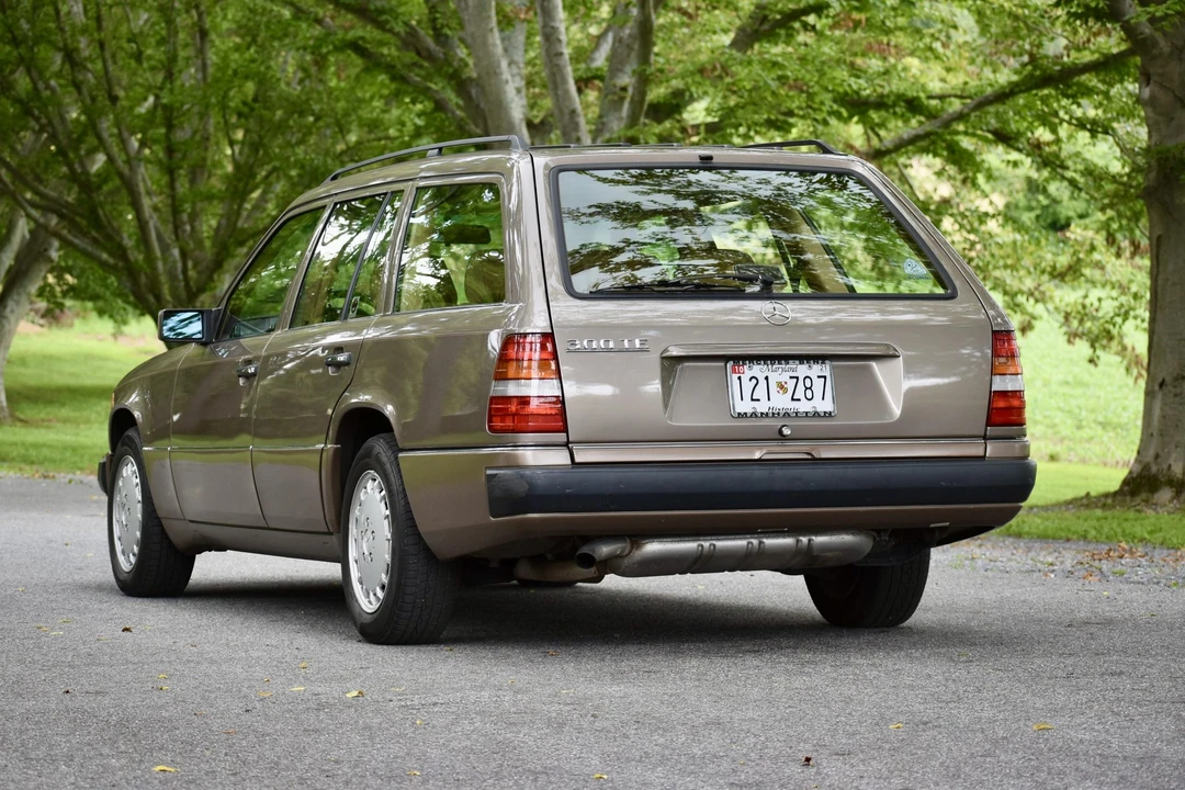 1992 Mercedes-Benz W124 E-Class - Image 18 of 31