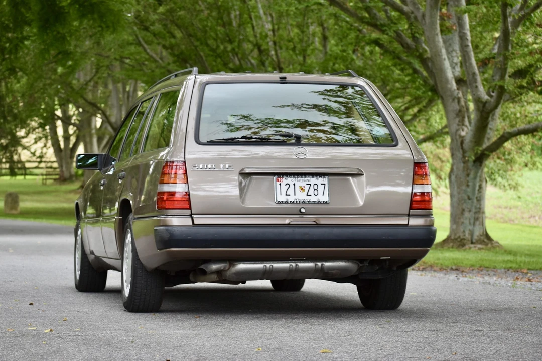 1992 Mercedes-Benz W124 E-Class - Image 20 of 31