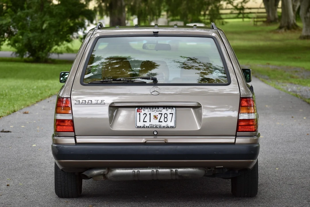 1992 Mercedes-Benz W124 E-Class - Image 22 of 31
