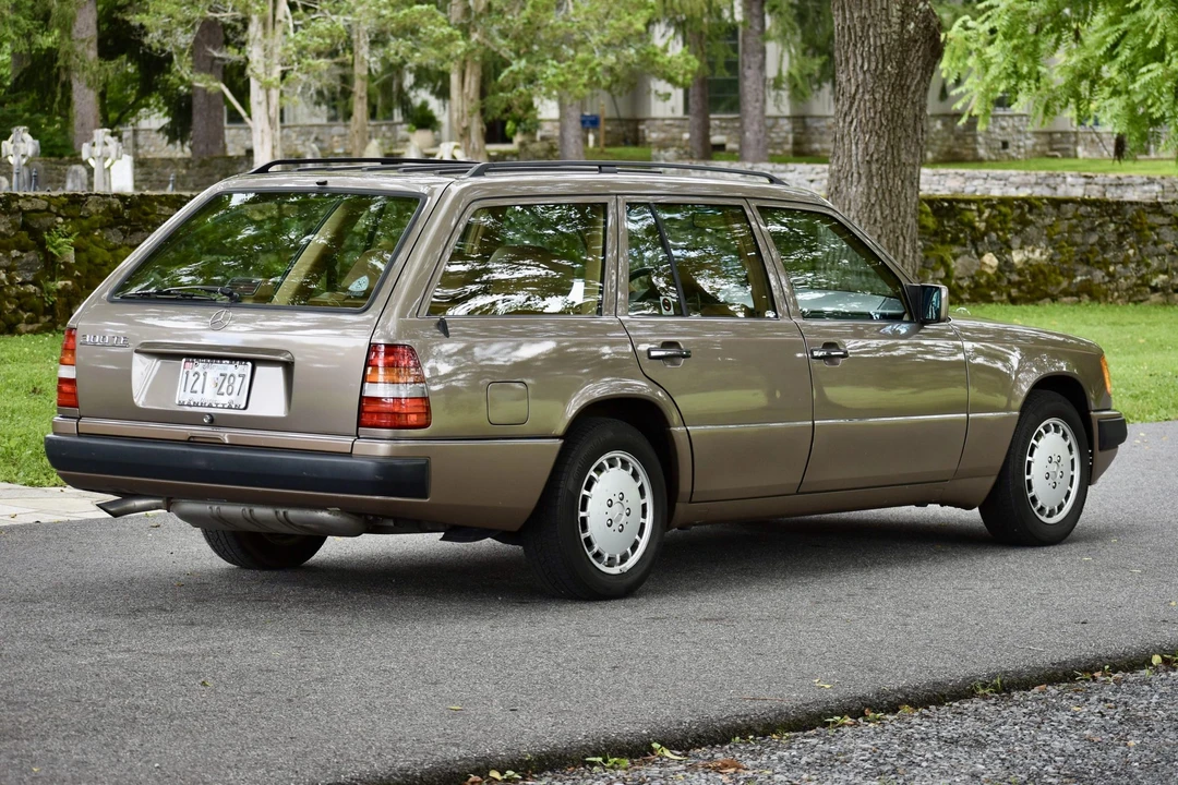 1992 Mercedes-Benz W124 E-Class - Image 27 of 31