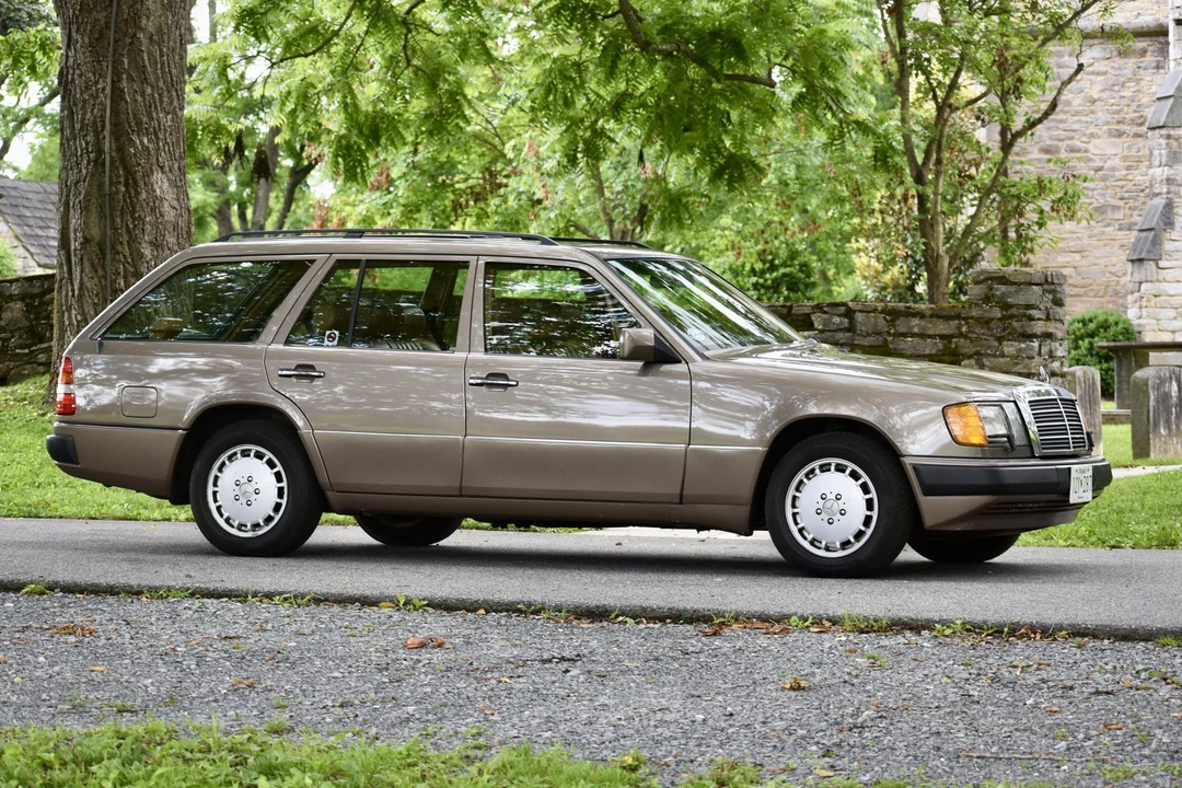 1992 Mercedes-Benz W124 E-Class - Image 31 of 31