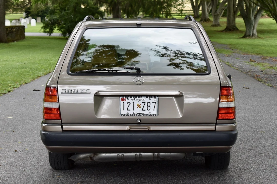 1992 Mercedes-Benz W124 E-Class - Image 21 of 31