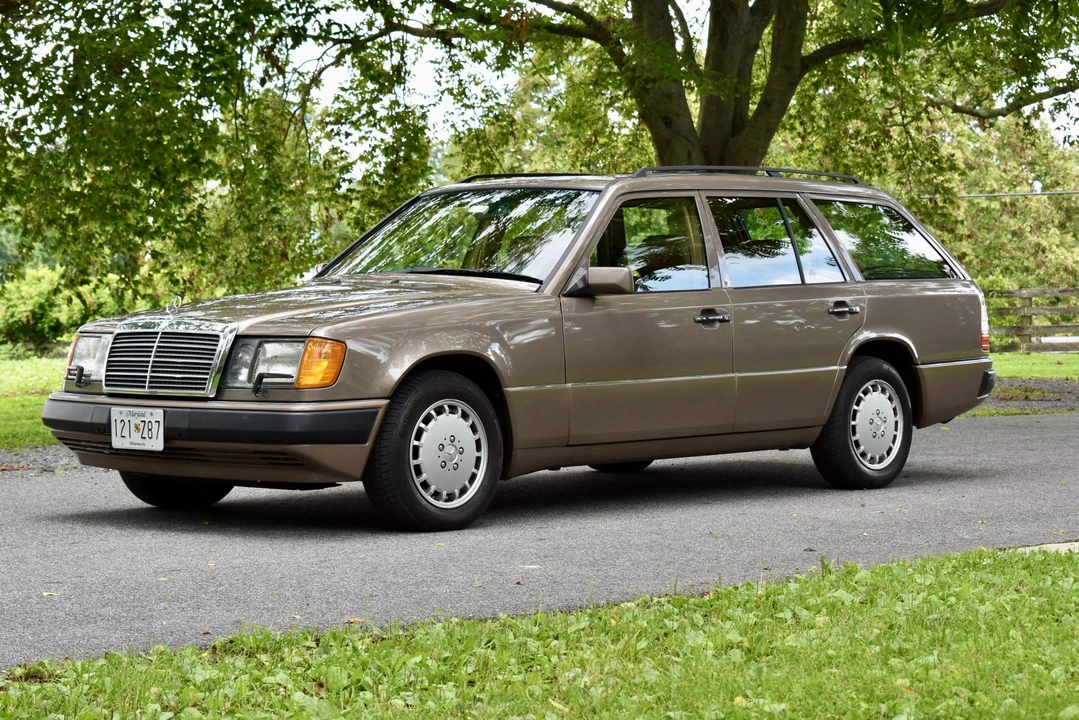 1992 Mercedes-Benz W124 E-Class - Image 9 of 31
