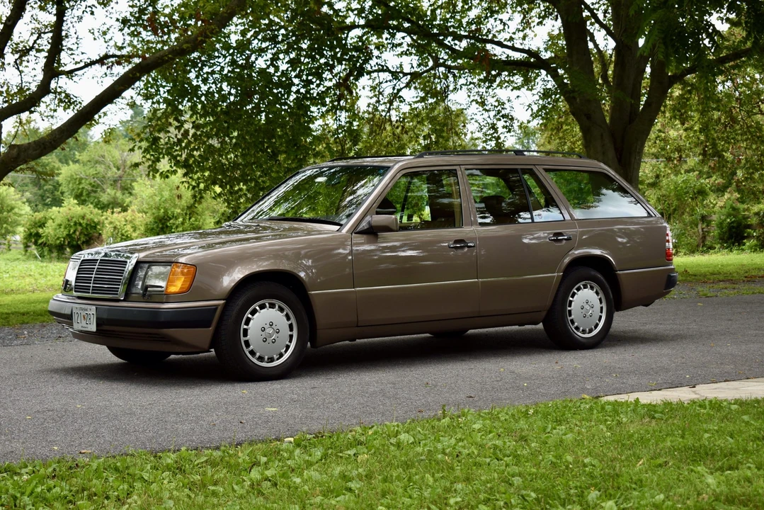 1992 Mercedes-Benz W124 E-Class - Image 10 of 31