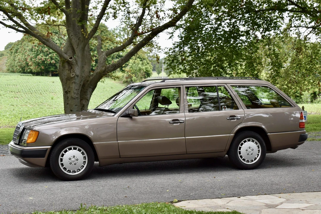 1992 Mercedes-Benz W124 E-Class - Image 12 of 31