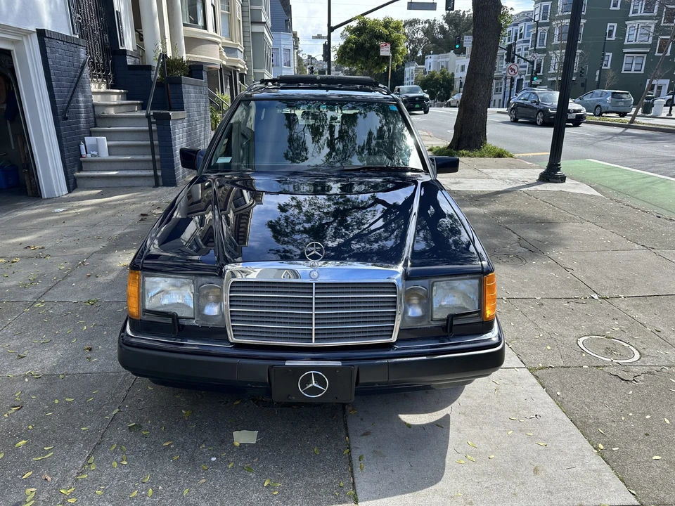 1992 Mercedes-Benz W124 E-Class - Image 3 of 31
