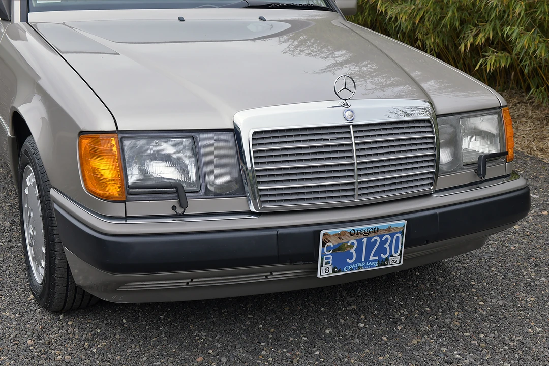 1992 Mercedes-Benz W124 E-Class - Image 23 of 31