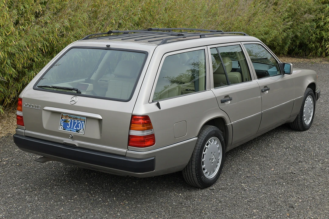 1992 Mercedes-Benz W124 E-Class - Image 26 of 31