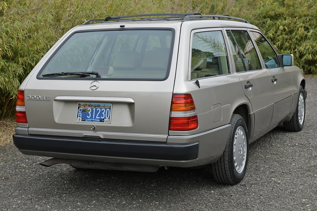 1992 Mercedes-Benz W124 E-Class - Image 27 of 31