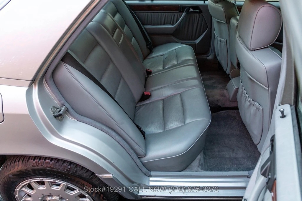 1992 Mercedes-Benz W124 E-Class - Image 22 of 24