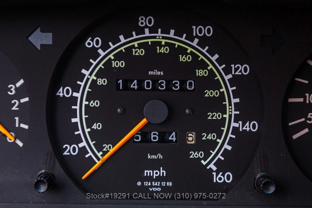1992 Mercedes-Benz W124 E-Class - Image 19 of 24