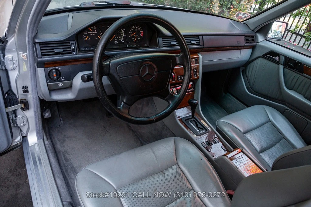 1992 Mercedes-Benz W124 E-Class - Image 17 of 24