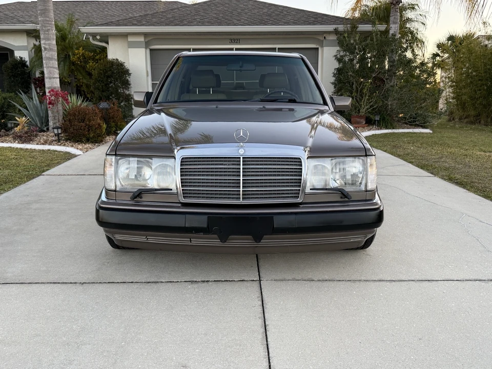 1992 Mercedes-Benz W124 E-Class - Image 3 of 21