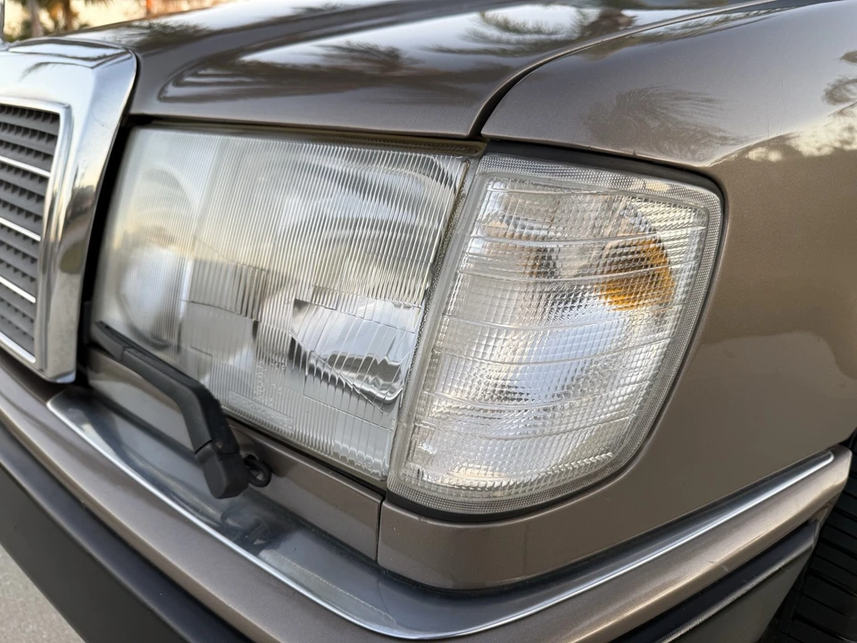 1992 Mercedes-Benz W124 E-Class - Image 14 of 21