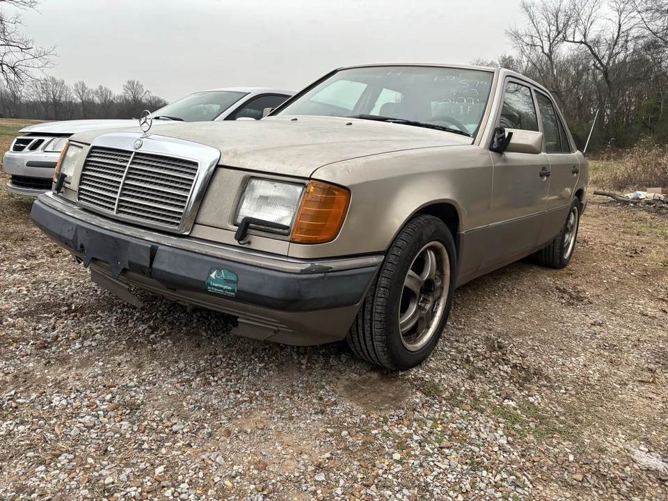 1992 Mercedes-Benz W124 E-Class - Image 5 of 11