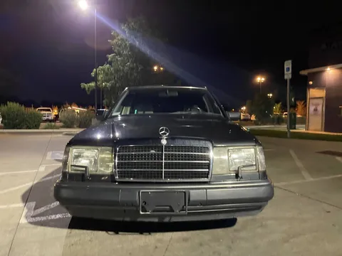 1992 Mercedes-Benz 400E